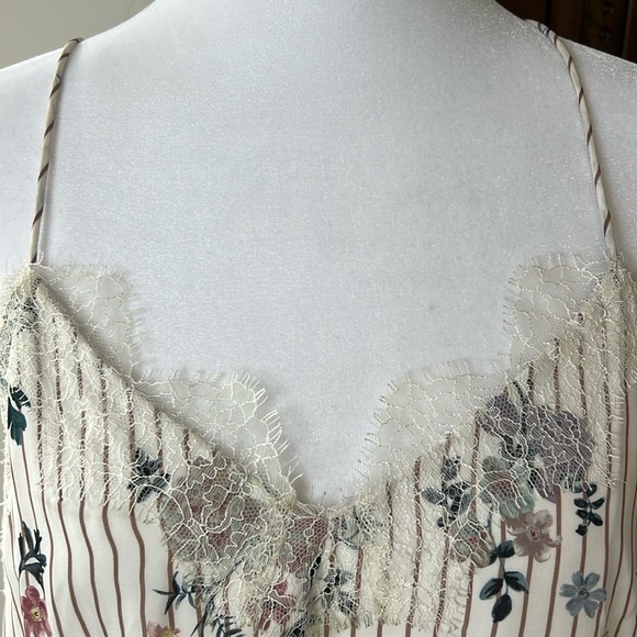 Fun tank with jeans or suits - Picture 2 of 4